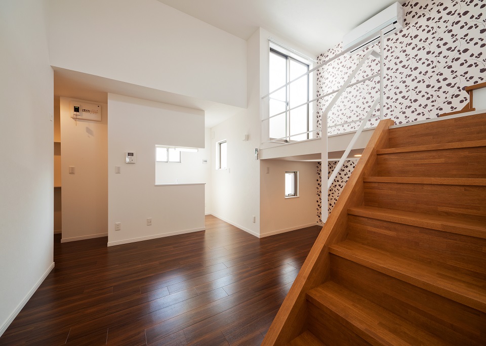 投資アパート White House25