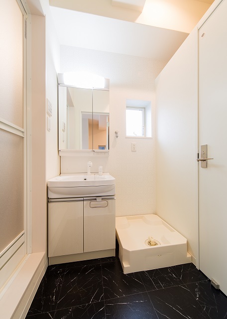 投資アパート FERIO中村13