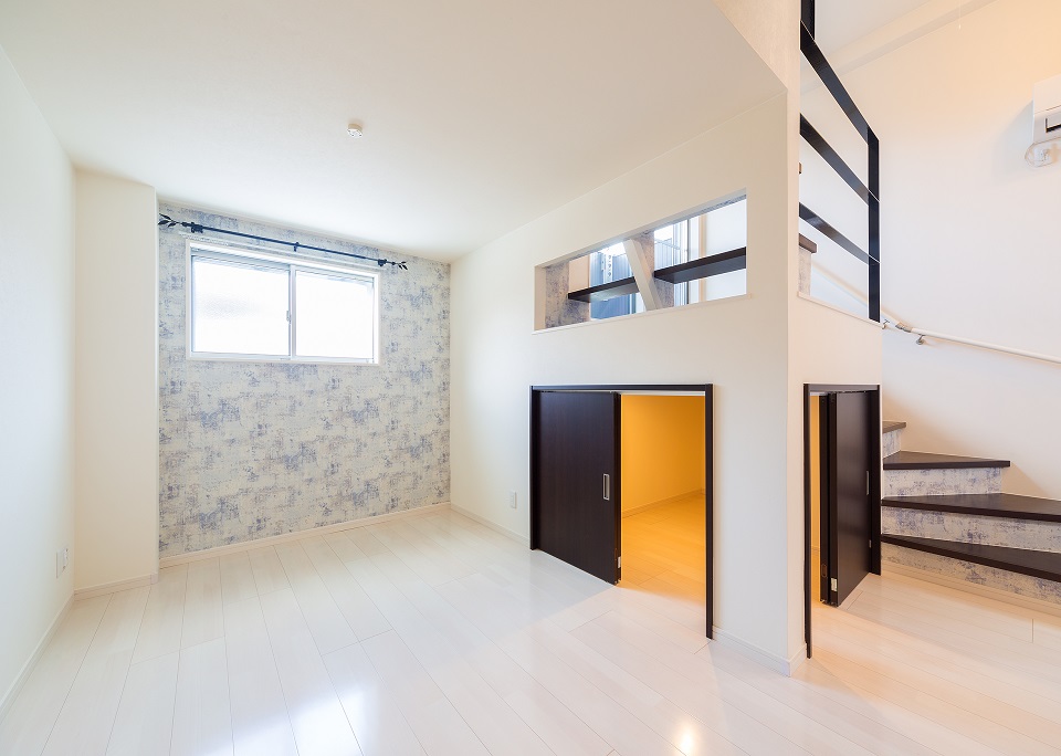 投資アパート RadIAnce鳴海8