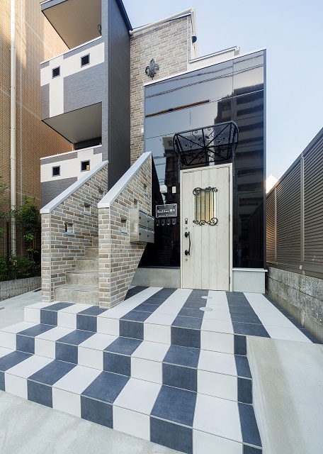 投資アパート RadIAnce荒子6