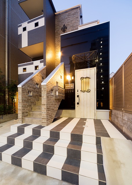 投資アパート RadIAnce荒子7