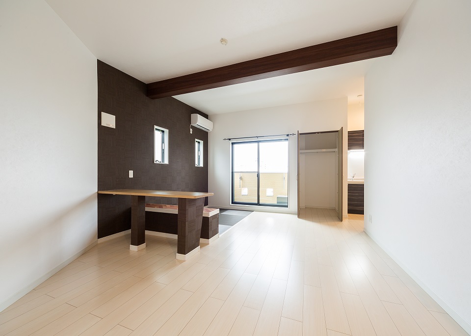 投資アパート RadIAnce大江24