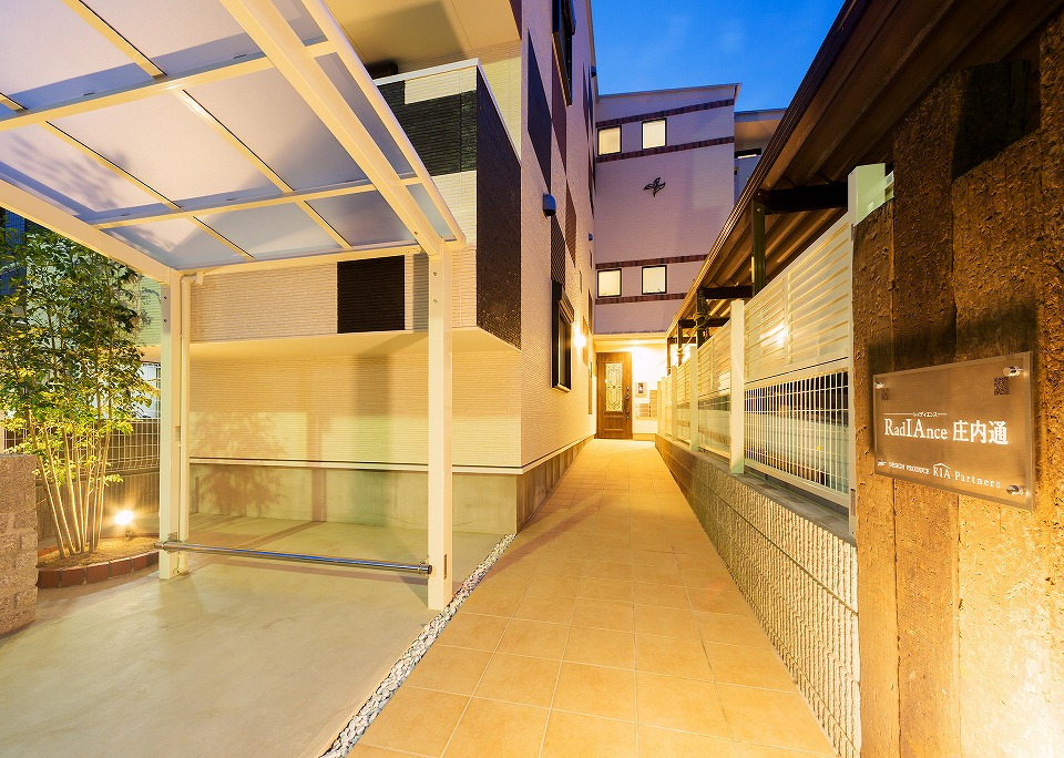 投資アパート RadIAnce庄内通4