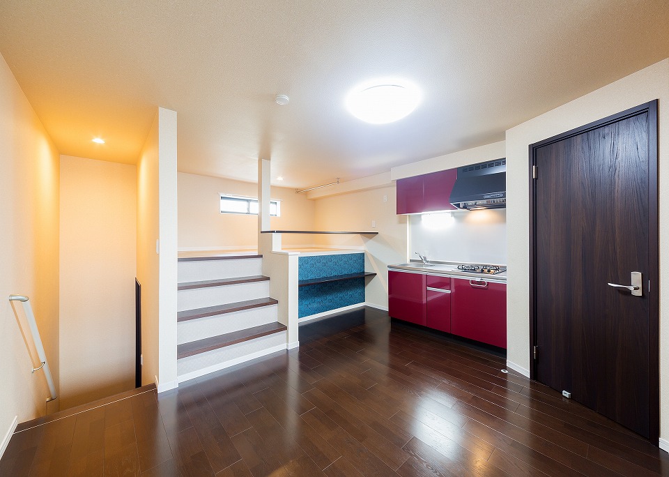 投資アパート RadIAnce庄内通16