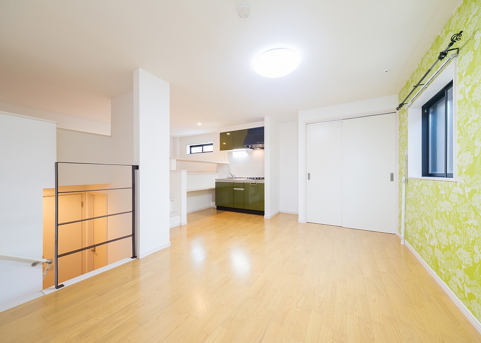 投資アパート RadIAnce庄内通19