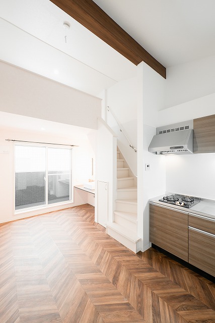 投資アパート RadIAnce三郷6