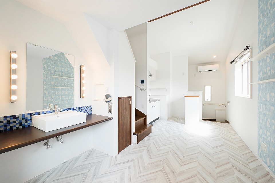 投資アパート RadIAnce三郷16