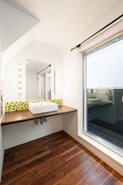 投資アパート RadIAnce三郷21