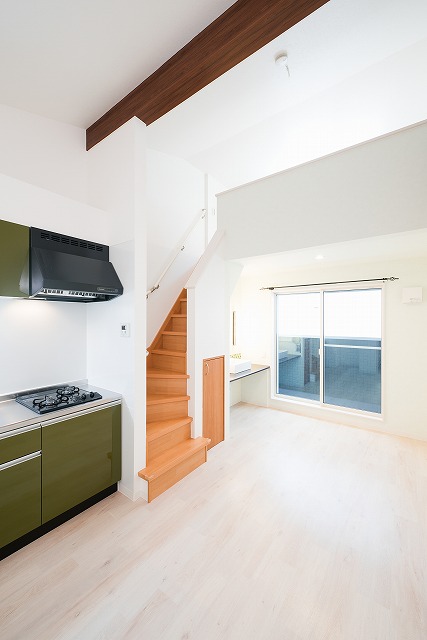 投資アパート RadIAnce三郷25