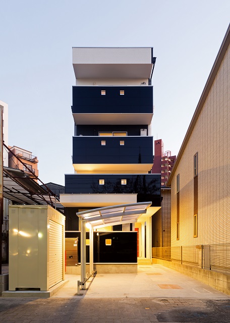 投資アパート RadIAnce白壁1