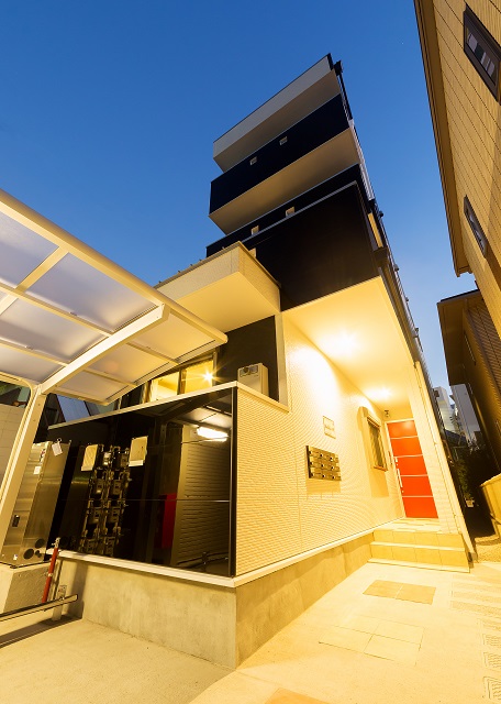 投資アパート RadIAnce白壁5