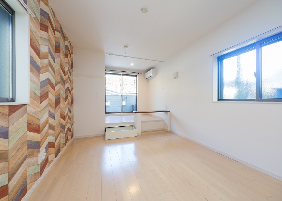 投資アパート RadIAnce白壁8