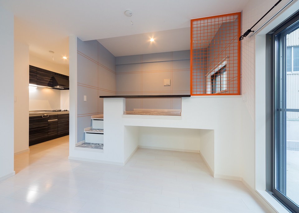 投資アパート RadIAnce白壁12