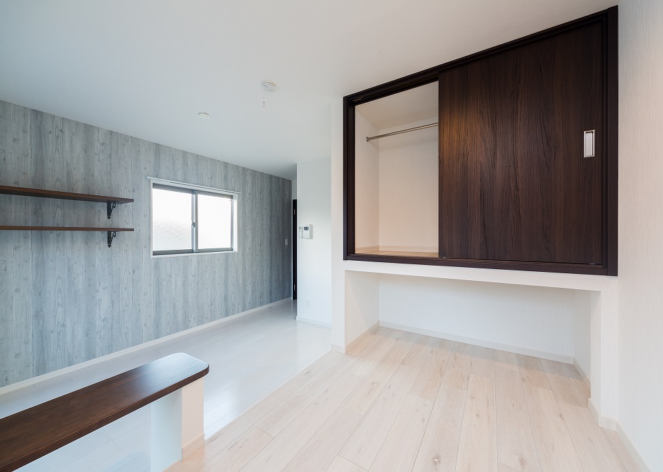 投資アパート RadIAnce白壁21