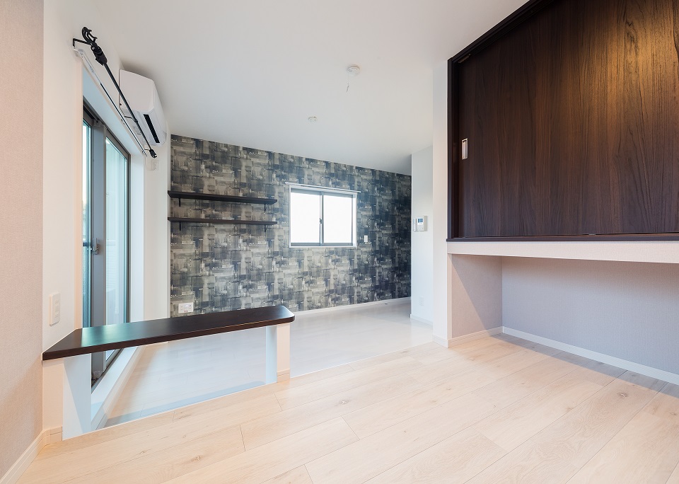 投資アパート RadIAnce白壁25