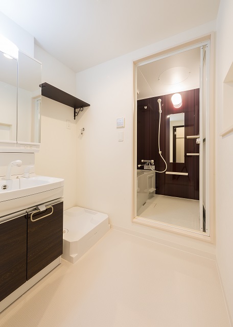 投資アパート RadIAnce白壁28