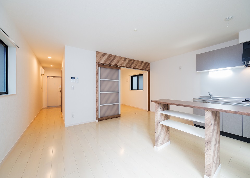 投資アパート RadIAnce鶴舞11