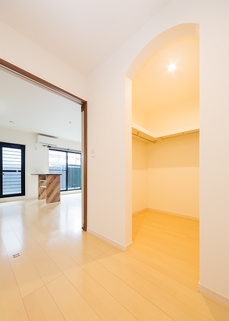 投資アパート RadIAnce鶴舞12