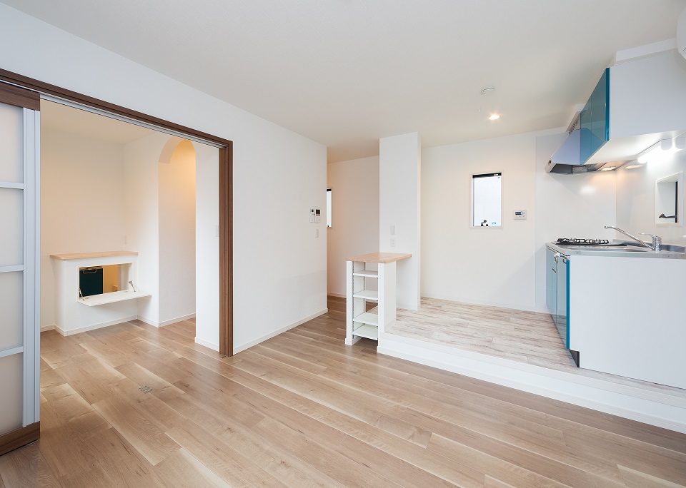 投資アパート RadIAnce鶴舞13