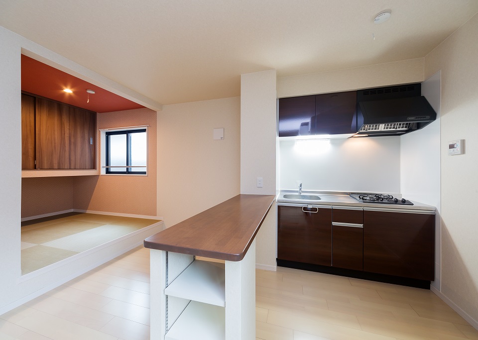 投資アパート RadIAnce鶴舞18