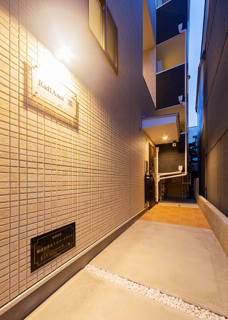 投資アパート RadIAnce浜7