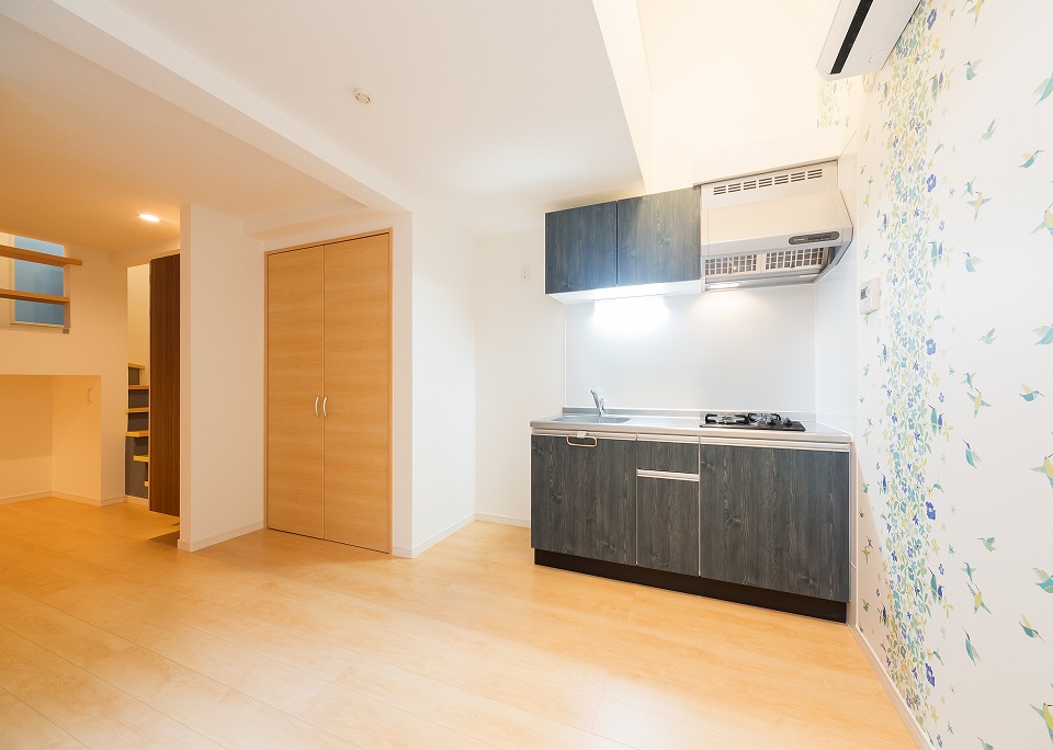 投資アパート RadIAnce浜13