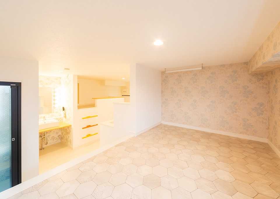 投資アパート RadIAnce浜21