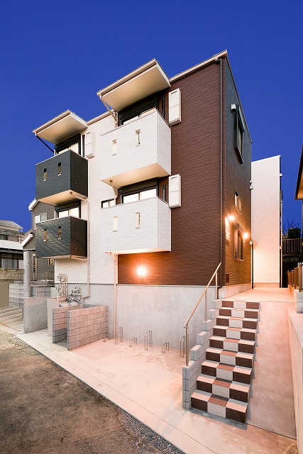 投資アパート RadIAnce大和田1