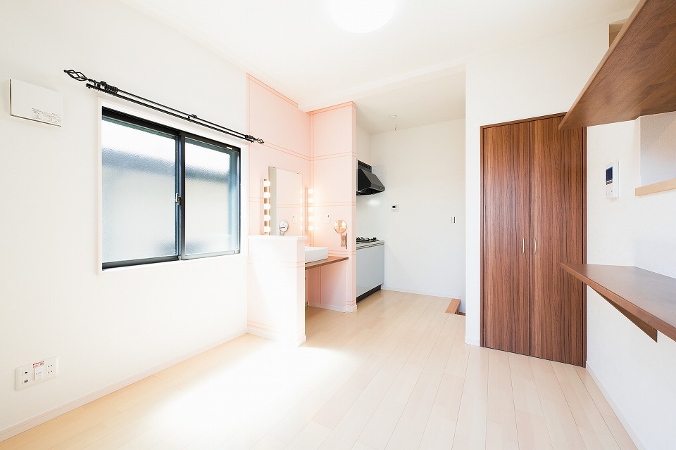 投資アパート RadIAnce大和田30