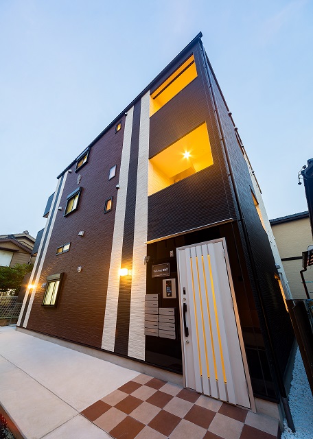 投資アパート RadIAnce築地口3