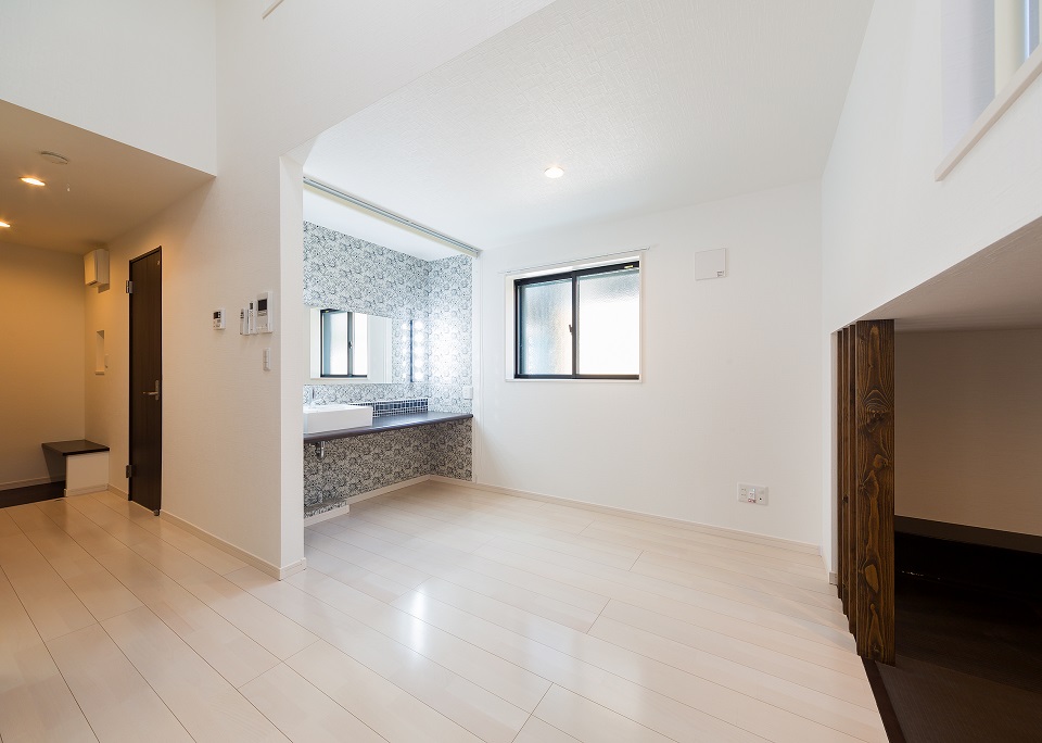 投資アパート RadIAnce築地口9