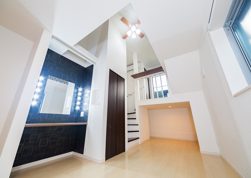 投資アパート RadIAnce築地口17