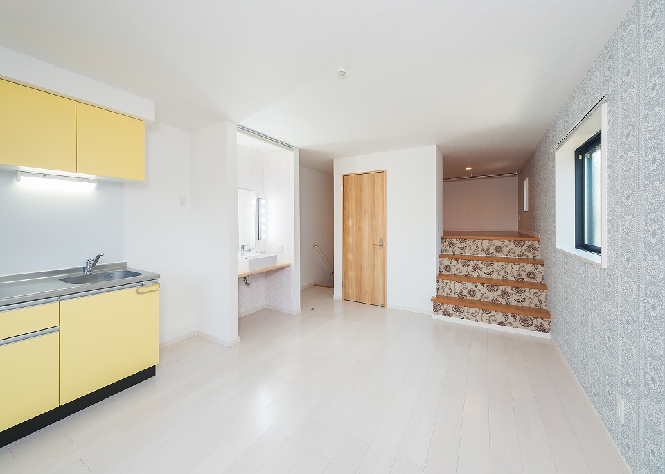 投資アパート RadIAnce築地口20