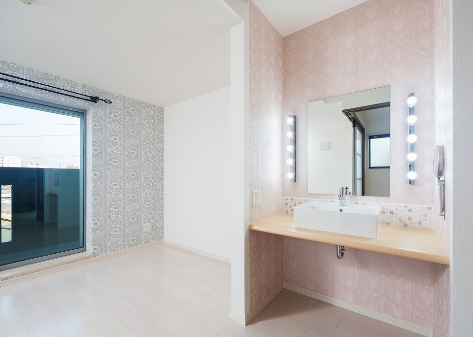 投資アパート RadIAnce築地口27