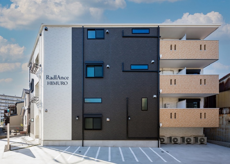 投資アパート RadIAnce氷室2